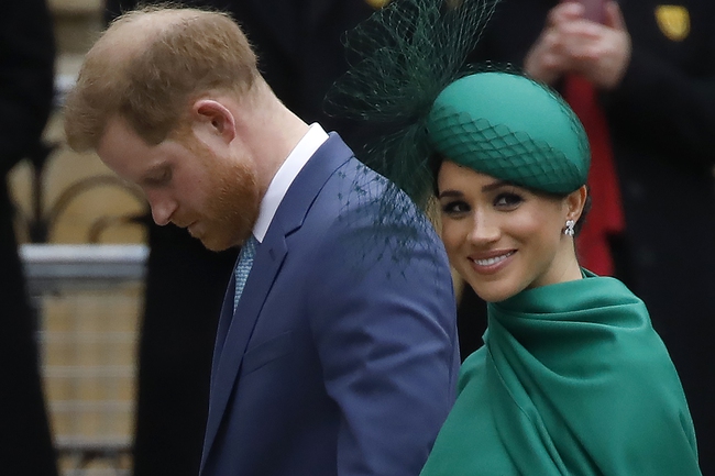 Kế hoạch &quot;tẩy trắng&quot; hình ảnh của Meghan Markle, dù đúng hay sai Harry vẫn là người gây ra lỗi - Ảnh 2.