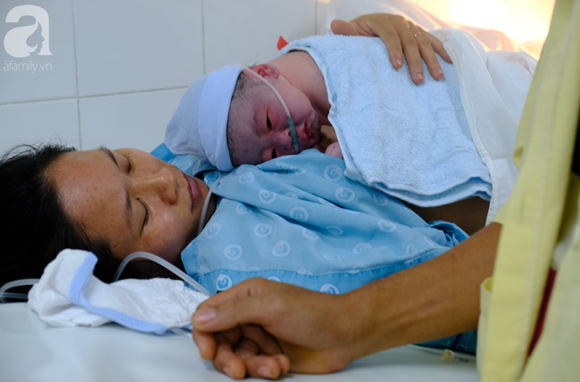 Thủ tướng khuyến khích sinh đủ 2 con sớm nhưng TP.HCM có mức sinh rất thấp: Vì sao phụ nữ 'ngán sinh con'? - Ảnh 3. Thủ tướng khuyến khích sinh đủ 2 con sớm nhưng TP.HCM có mức sinh rất thấp: Vì sao phụ nữ 'ngán sinh con'? - Ảnh 3.