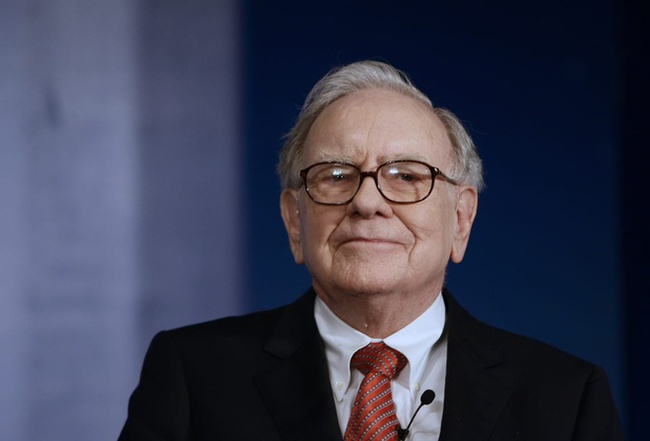 Tỷ phú Warren Buffett gợi ý 2 cuốn sách giúp dân công sở vững tin vào tương lai, vượt qua khủng hoảng Covid-19 - Ảnh 1.