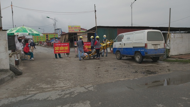 Dỡ bỏ toàn bộ quy định giãn cách xã hội trên các phương tiện vận tải từ ngày mai - Ảnh 1.