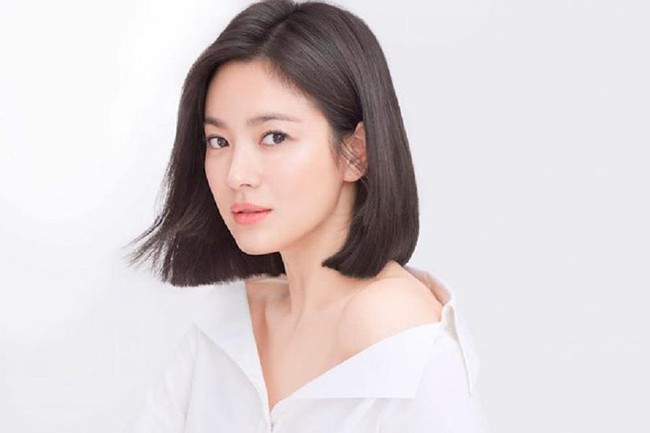 Quà khủng của sao Hàn tặng cho cha mẹ: Song Hye Kyo mua biệt thự siêu sang giá trăm tỷ báo hiếu mẹ, tình cũ Lee Min Ho Suzy mở quán cho mẹ kinh doanh - Ảnh 3.