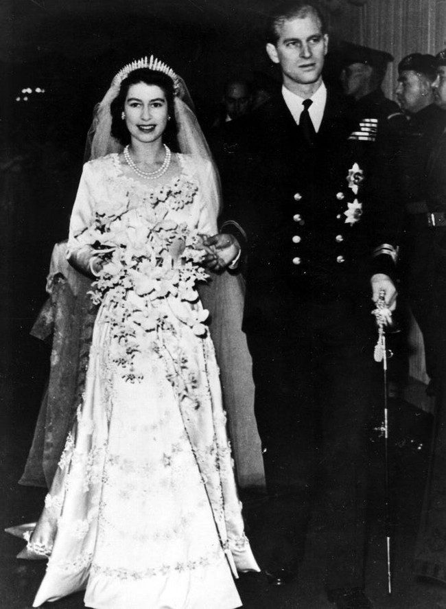 Chồng Nữ hoàng Anh mừng sinh nhật lần thứ 99 bằng bức ảnh đầy ý nghĩa, nhìn lại chặng đường 72 năm bên nhau của cặp đôi khiến ai cũng ngưỡng mộ - Ảnh 2.