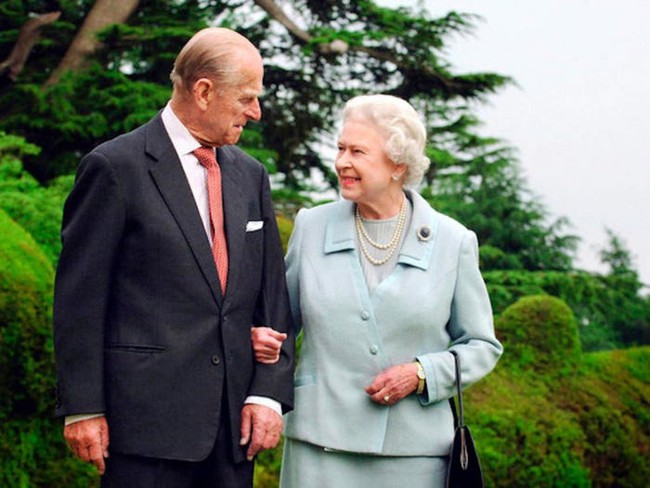 Chồng Nữ hoàng Anh mừng sinh nhật lần thứ 99 bằng bức ảnh đầy ý nghĩa, nhìn lại chặng đường 72 năm bên nhau của cặp đôi khiến ai cũng ngưỡng mộ - Ảnh 7.