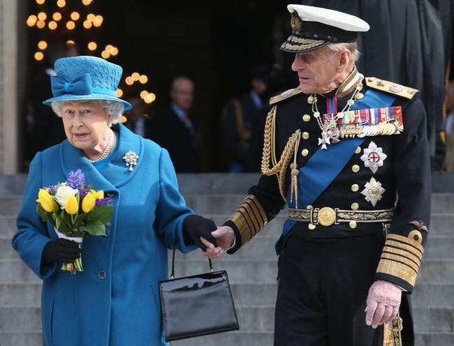 Chồng Nữ hoàng Anh mừng sinh nhật lần thứ 99 bằng bức ảnh đầy ý nghĩa, nhìn lại chặng đường 72 năm bên nhau của cặp đôi khiến ai cũng ngưỡng mộ - Ảnh 8.
