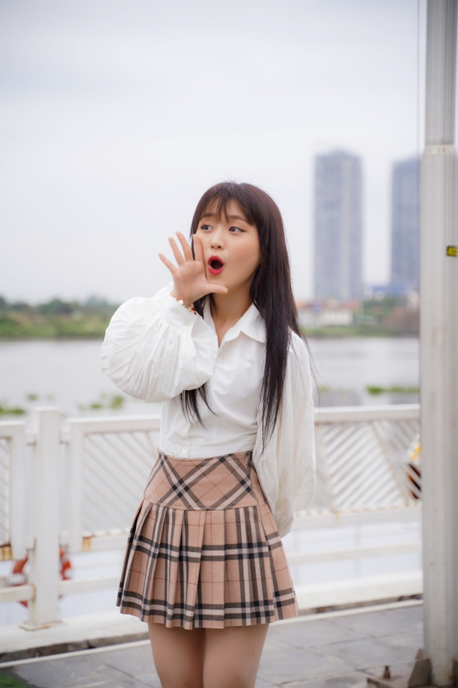 Chung tay quảng bá hình ảnh đất nước, Minh Hằng không ngại đạp xe, phơi nắng suốt 4 tiếng ở Hội An - Ảnh 7. Chung tay quảng bá hình ảnh đất nước, Minh Hằng không ngại đạp xe, phơi nắng suốt 4 tiếng ở Hội An - Ảnh 7.