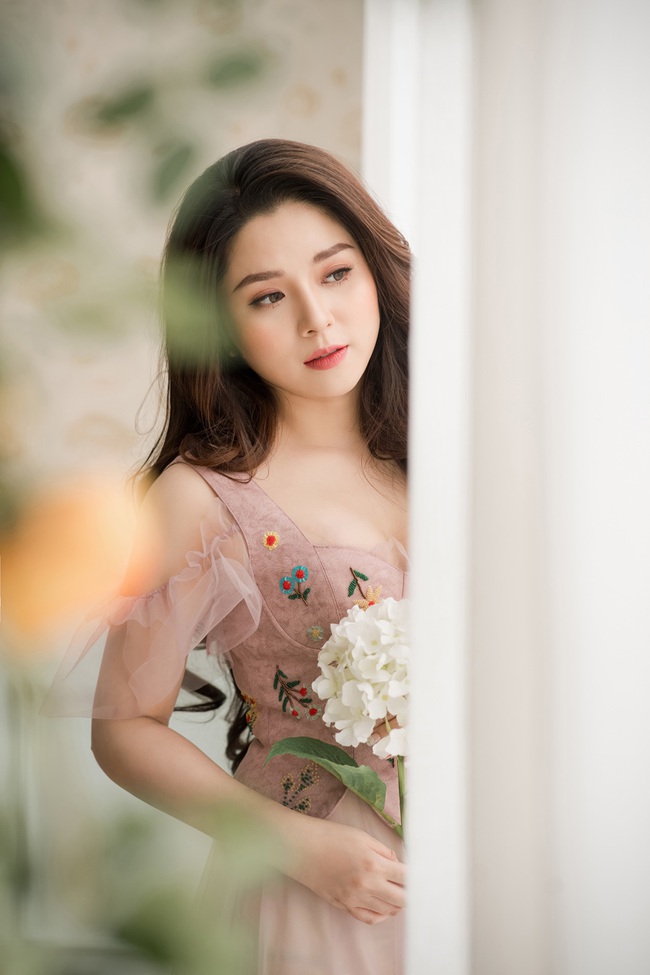 Nhói lòng khi ngắm lại những hình ảnh xinh đẹp rạng rỡ cuối cùng trước khi mất vì ung thư của MC Diệu Linh - Ảnh 8. Nhói lòng khi ngắm lại những hình ảnh xinh đẹp rạng rỡ cuối cùng trước khi mất vì ung thư của MC Diệu Linh - Ảnh 8.