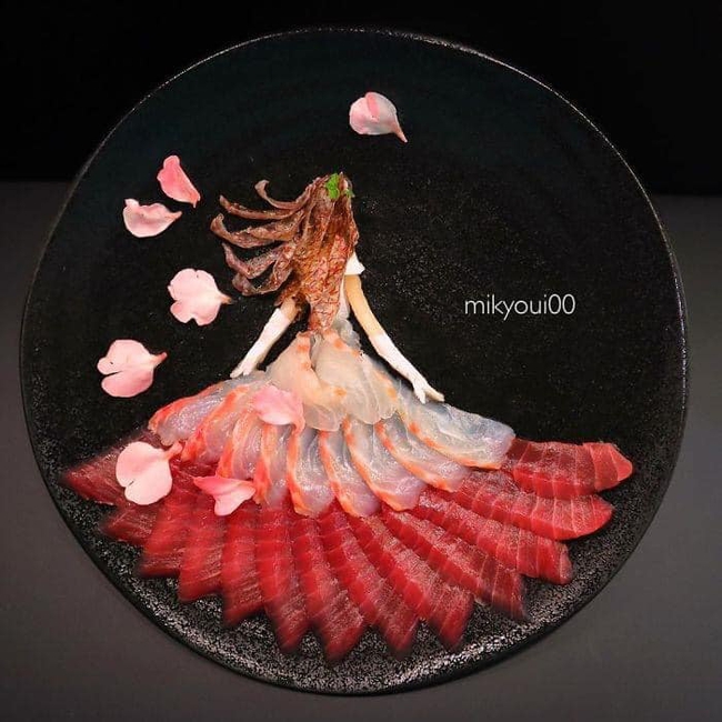 Trầm trồ trước tài nghệ bếp núc đầy nghệ thuật của ông bố Nhật Bản: Biến những lát sashimi đơn điệu thành tranh 3D sống động! - Ảnh 24.