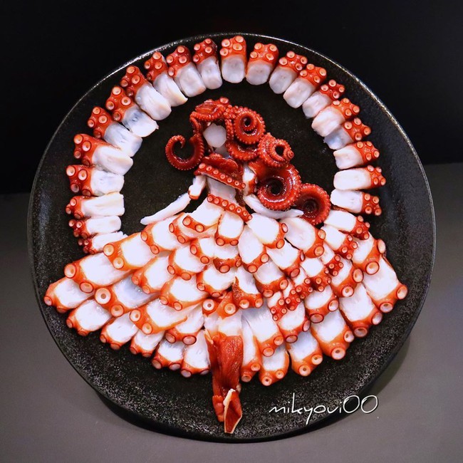 Trầm trồ trước tài nghệ bếp núc đầy nghệ thuật của ông bố Nhật Bản: Biến những lát sashimi đơn điệu thành tranh 3D sống động! - Ảnh 1.