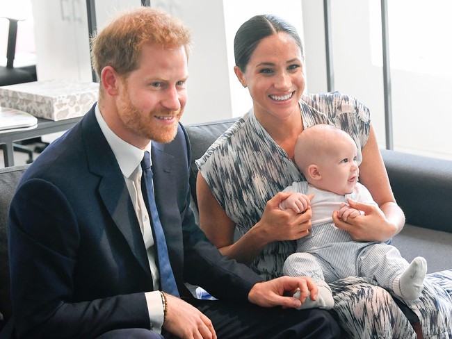 &quot;Kẻ thua cuộc&quot; Meghan Markle: Đạp lên dư luận để làm điều mình muốn cuối cùng mất cả chì lẫn chài, sai càng thêm sai - Ảnh 1.