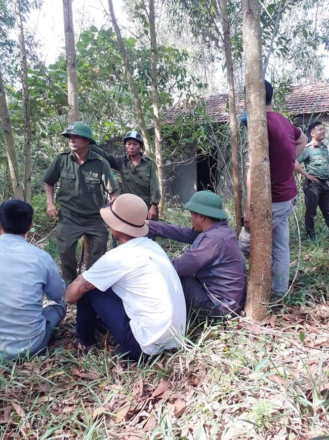 Vụ bé trai 5 tuổi chết trong rừng, chân tay bị trói: Khởi tố nam sinh lớp 11 về tội giết người - Ảnh 1.