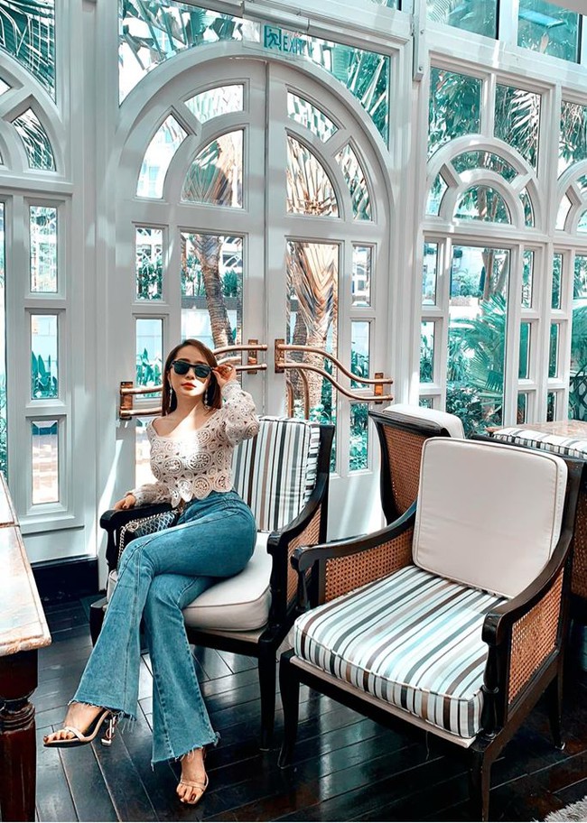 Quỳnh Nga khẳng định: Phụ nữ d&ugrave; ở độ tuổi n&agrave;o th&igrave; vẫn lu&ocirc;n ng&acirc;y thơ.
