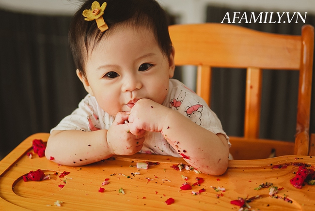 Xuất hiện cô nhóc &quot;thánh ăn&quot; phiên bản Việt, mẹ tiết lộ bé có thể &quot;ăn cả thế giới, không chê món nào&quot; nhưng vẫn bị chê còi - Ảnh 4.