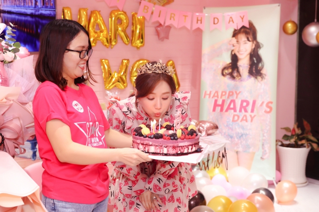 Hari Won xúc động trước món quà đặc biệt fan dành tặng trong ngày sinh nhật sớm - Ảnh 5.
