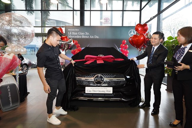 Xe Mẹc nhún nhảy được thật nhưng rất tiếc của Quang Hải thì không - Ảnh 3. Xe Mẹc nhún nhảy được thật nhưng rất tiếc của Quang Hải thì không - Ảnh 3.