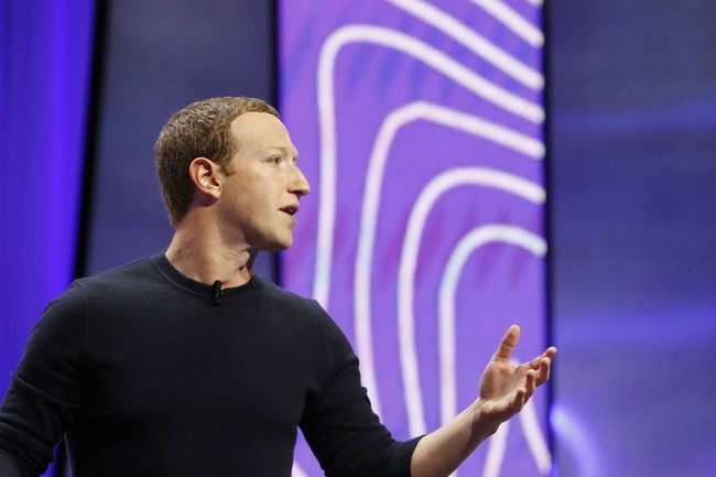 Facebook thiệt hại 56 tỷ USD vì bị tẩy chay, CEO Mark Zuckerberg xuống vị trí giàu thứ 4 thế giới nhưng cái tên vượt mặt mới là điều đáng chú ý - Ảnh 2.