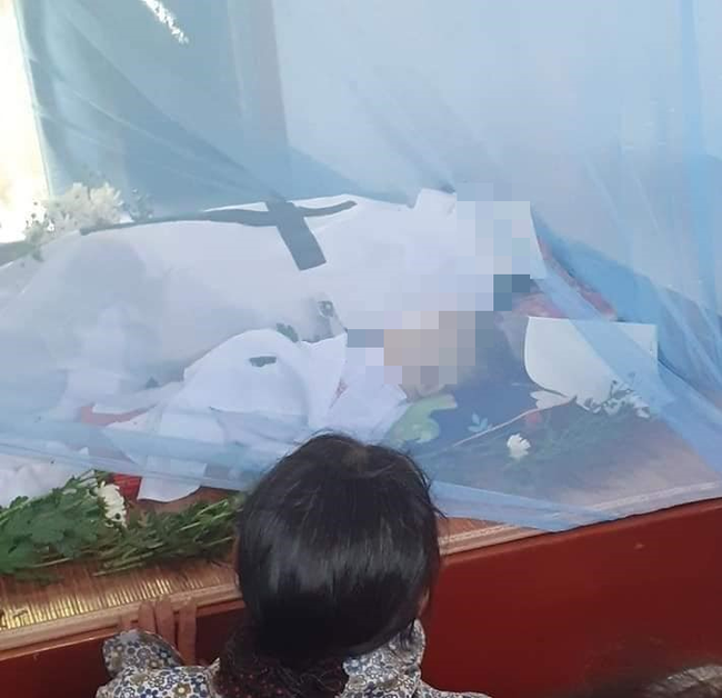 Vụ mẹ tử vong thương tâm sau tai nạn ngay gần nhà ở Ninh Bình, đứa con trai cũng không qua khỏi - Ảnh 1.