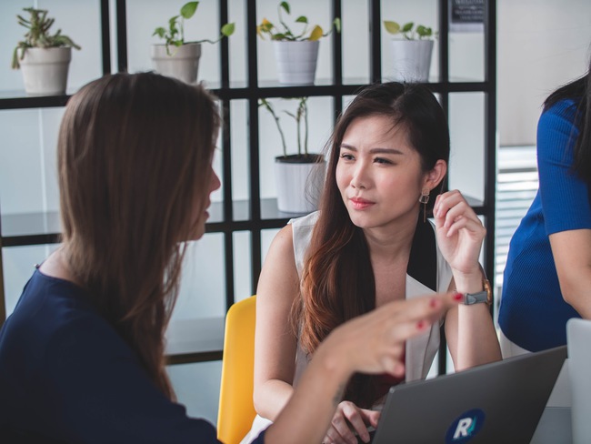 Kiên trì ứng dụng "kế sách" hay, nàng công sở khiến sếp từ ghét mình thành thương mình chỉ trong vài tháng - Ảnh 4. Kiên trì ứng dụng "kế sách" hay, nàng công sở khiến sếp từ ghét mình thành thương mình chỉ trong vài tháng - Ảnh 4.