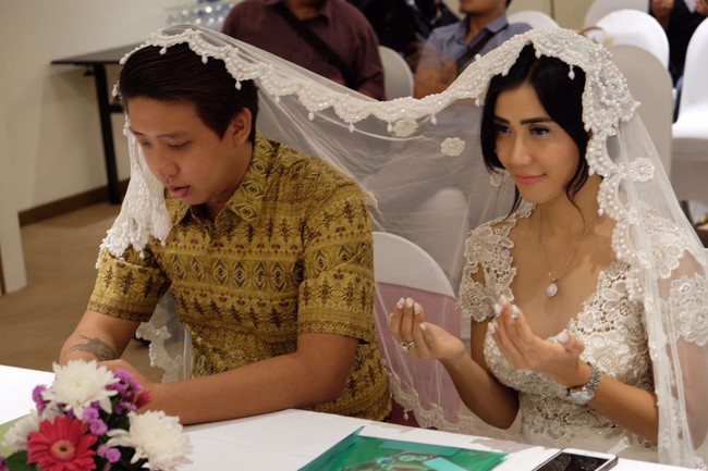 Nữ MC được đại gia tặng quà chục tỷ và quyết định cưới sau 7 ngày gặp mặt cách đây 3 năm hiện giờ có cuộc sống ra sao? - Ảnh 3. Nữ MC được đại gia tặng quà chục tỷ và quyết định cưới sau 7 ngày gặp mặt cách đây 3 năm hiện giờ có cuộc sống ra sao? - Ảnh 3.