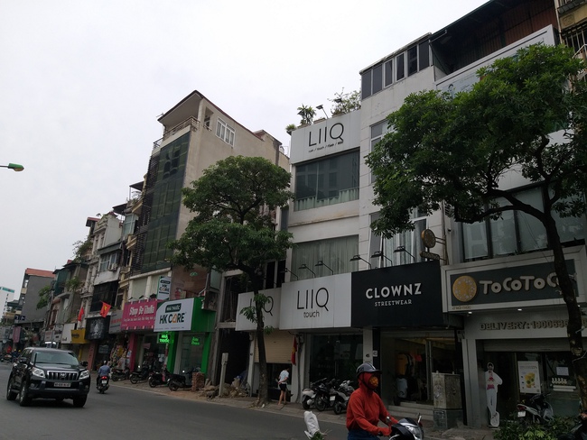 NÓNG: Công an Hà Nội vừa vây bắt kẻ dùng búa đánh nữ chủ quán cà phê ở Bình Thuận - Ảnh 2. NÓNG: Công an Hà Nội vừa vây bắt kẻ dùng búa đánh nữ chủ quán cà phê ở Bình Thuận - Ảnh 2.