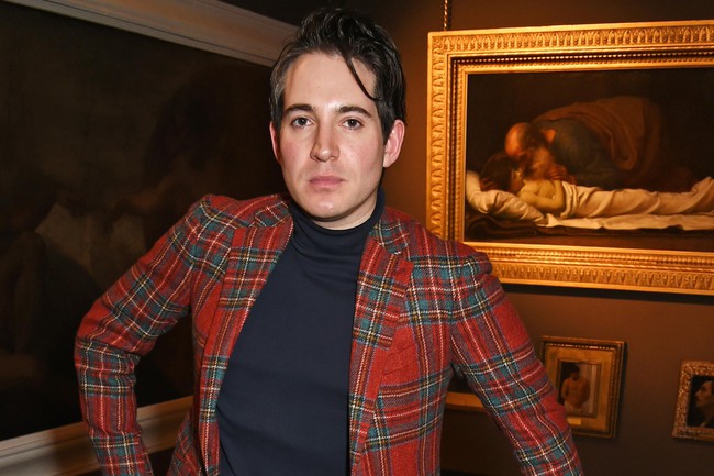 Cú sốc của Công nương Kate: Bị em dâu Meghan trả thù và bạn học phản bội chỉ trong một bài báo, còn nỗi buồn nào kinh khủng hơn thế? - Ảnh 2.