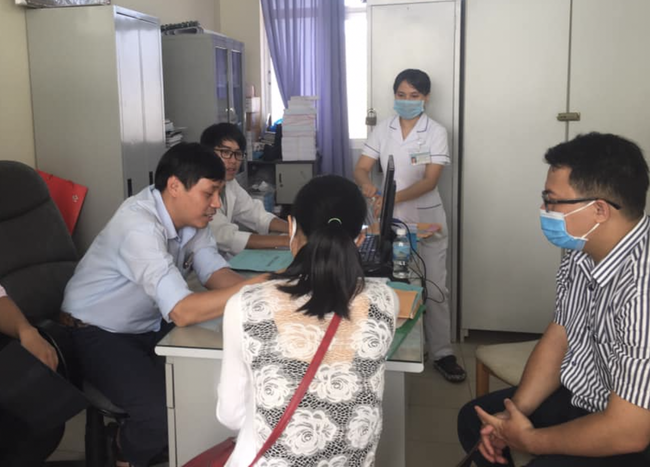Bác sĩ Sài Gòn cứu bé trai nhà nghèo ở Khánh Hòa thoát viễn cảnh tàn phế sau 2 tháng bị tai nạn giao thông - Ảnh 5.