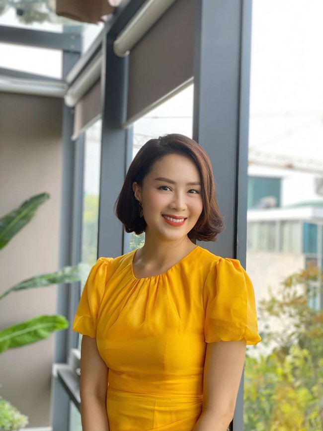 Hồng Đăng khiến fan phát cuồng khi đăng ảnh đóng phim mới cùng Hồng Diễm, tạo hình xuất sắc nhất từ trước đến nay - Ảnh 6. Hồng Đăng khiến fan phát cuồng khi đăng ảnh đóng phim mới cùng Hồng Diễm, tạo hình xuất sắc nhất từ trước đến nay - Ảnh 6.