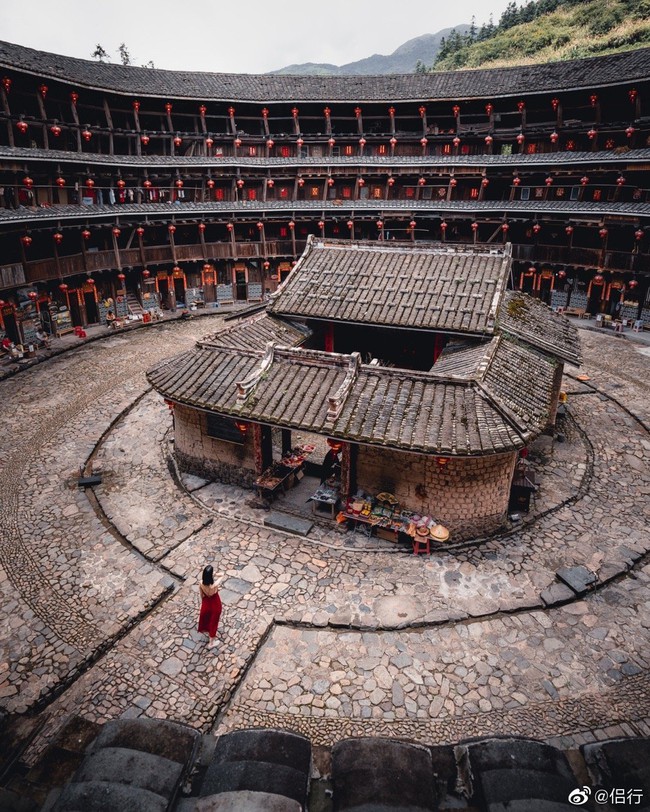 Mãn nhãn với &quot;hóa thạch sống&quot; của kiến trúc cổ Trung Hoa: Khu chung cư đất nung lớn nhất thế giới, là một kiệt tác sáng tạo của văn hóa xưa - Ảnh 5.