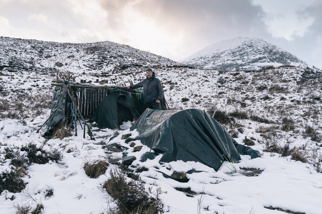 Cuộc sống thật đẹp của những kẻ chọn cách lánh đời tại núi rừng Scotland xa xôi cách trở - Ảnh 5.