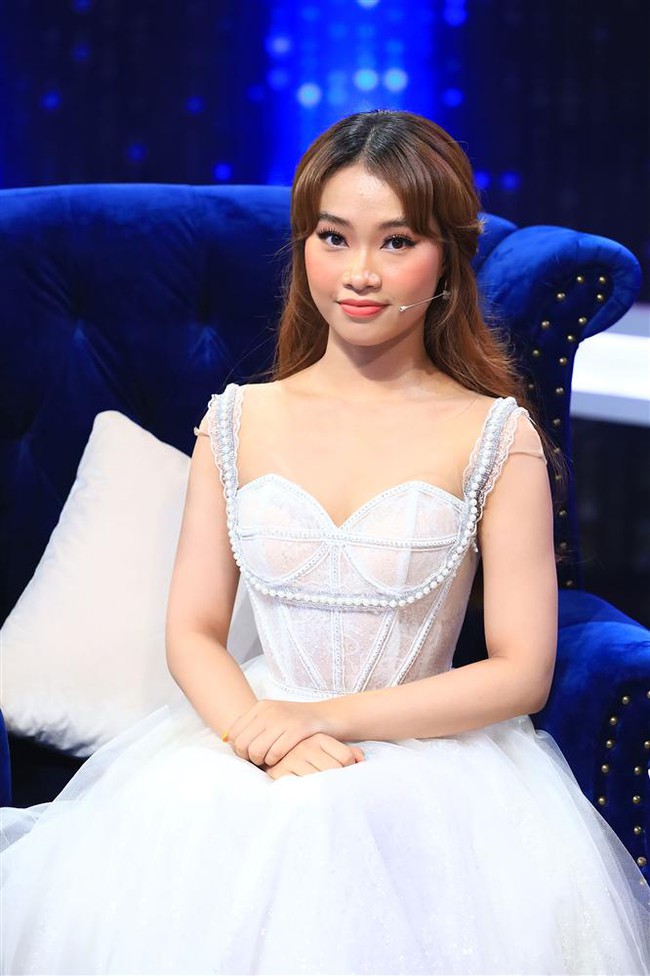 Dàn nữ chính gây tranh cãi trong "Người ấy là ai?": Người chảnh chọe, kẻ bị "ném đá" kém duyên - Ảnh 4. Dàn nữ chính gây tranh cãi trong "Người ấy là ai?": Người chảnh chọe, kẻ bị "ném đá" kém duyên - Ảnh 4.
