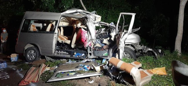 Vụ tai nạn thảm khốc 8 người tử vong ở Bình Thuận: Xác định nguyên nhân ban đầu - Ảnh 1.