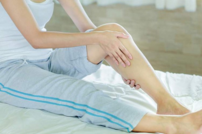 Hội chứng chân không nghỉ: Nguyên nhân và cách điều trị - Ảnh 1.