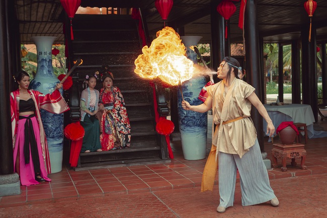 Lê Dương Bảo Lâm làm "kỹ nam", mắng Huỳnh Lập té tát, còn đánh luôn BB Trần - Ảnh 1. Lê Dương Bảo Lâm làm "kỹ nam", mắng Huỳnh Lập té tát, còn đánh luôn BB Trần - Ảnh 1.