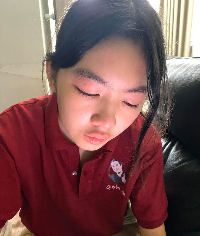 Con gái lớn nhà Quyền Linh gây chú ý với bức tâm thư gửi cha nhân ngày sinh nhật: "Con xin lỗi ba nhiều vì sự vô tư của con" - Ảnh 2. Con gái lớn nhà Quyền Linh gây chú ý với bức tâm thư gửi cha nhân ngày sinh nhật: "Con xin lỗi ba nhiều vì sự vô tư của con" - Ảnh 2.