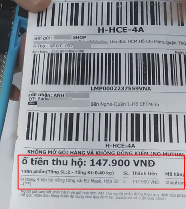 Đặt hàng mua khẩu trang qua mạng, chàng trai Sài Gòn mếu máo khi nhận được 3 cuộn giấy vệ sinh - Ảnh 1.