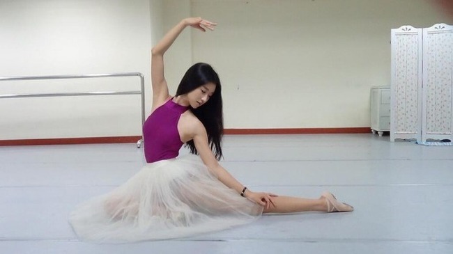 Mỹ nhân "Điên thì có sao" Seo Ye Ji sở hữu thân hình bốc lửa cùng vòng 1 quyến rũ nhưng vẫn chưa "hot" bằng vòng eo nhỏ tới mức khó tin - Ảnh 4. Mỹ nhân "Điên thì có sao" Seo Ye Ji sở hữu thân hình bốc lửa cùng vòng 1 quyến rũ nhưng vẫn chưa "hot" bằng vòng eo nhỏ tới mức khó tin - Ảnh 4.