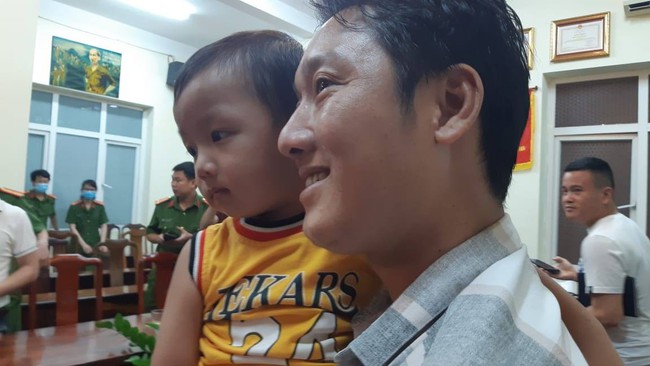Nữ nghi phạm bắt cóc bé trai ở Bắc Ninh vì có bầu nhưng không giữ lại được muốn bắt một đứa bé tầm tuổi đứa con của mình dẫn đến gặp người yêu để cho bố mẹ người yêu đồng ý cho cưới - Ảnh 3.