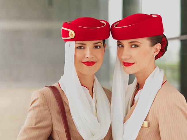 emirates-flight-attendant-1598503018707950656925.jpg