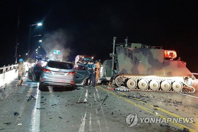 Bốn người Hàn Quốc thiệt mạng vì đâm vào xe bọc thép quân đội Mỹ - Ảnh 1.