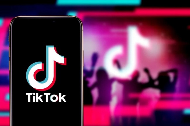 Từ trào lưu &quot;vén áo khoe ngực&quot; cho đến hàng loạt thử thách kinh dị: TikTok đang trở nên nguy hại đến giới trẻ cả thể xác lẫn tinh thần - Ảnh 6.