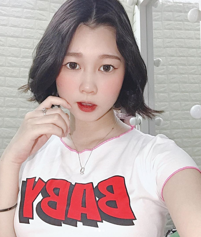 Bất ngờ với loạt ảnh lúc bầu bí của hot mom Chi Bé: Xinh đẹp, thon thả suốt thai kỳ và giấu bụng bầu cực siêu - Ảnh 9. Bất ngờ với loạt ảnh lúc bầu bí của hot mom Chi Bé: Xinh đẹp, thon thả suốt thai kỳ và giấu bụng bầu cực siêu - Ảnh 9.