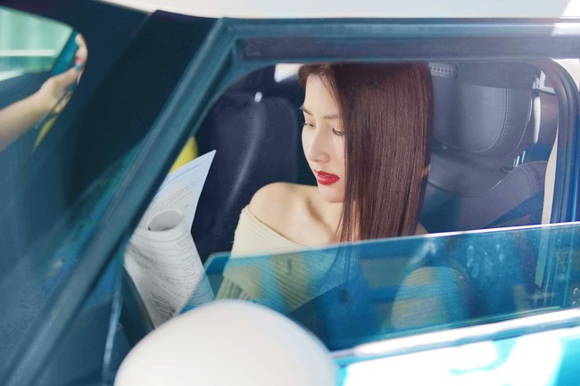 "Tình yêu và tham vọng" vừa hết, Diễm My đã lộ ảnh đóng phim mới đẹp quyền lực, còn ai dám chê ăn mặc tầm thường? - Ảnh 1. "Tình yêu và tham vọng" vừa hết, Diễm My đã lộ ảnh đóng phim mới đẹp quyền lực, còn ai dám chê ăn mặc tầm thường? - Ảnh 1.
