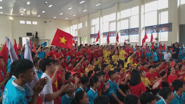Xuất sắc về đích thí sinh Ninh Bình giành vòng nguyệt quế Đường lên đỉnh Olympia - Ảnh 4. Xuất sắc về đích thí sinh Ninh Bình giành vòng nguyệt quế Đường lên đỉnh Olympia - Ảnh 4.