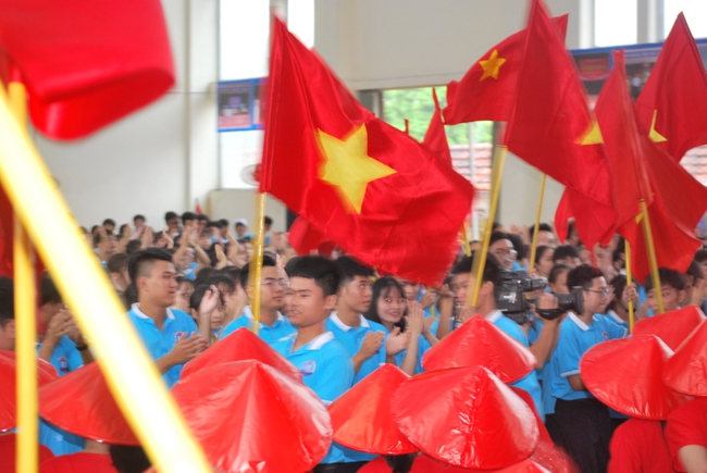Thí sinh Ninh Bình đang xuất sắc lên đỉnh Olympia sau vượt chướng ngại vật - Ảnh 4. Thí sinh Ninh Bình đang xuất sắc lên đỉnh Olympia sau vượt chướng ngại vật - Ảnh 4.