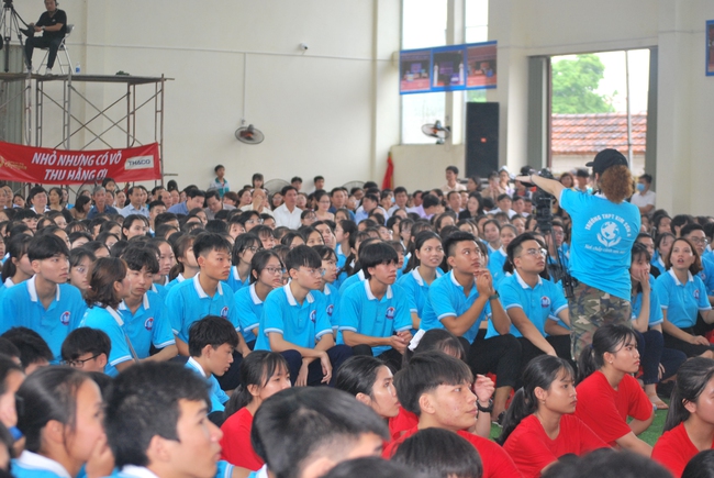 Thí sinh Ninh Bình đang xuất sắc lên đỉnh Olympia sau vượt chướng ngại vật - Ảnh 5. Thí sinh Ninh Bình đang xuất sắc lên đỉnh Olympia sau vượt chướng ngại vật - Ảnh 5.