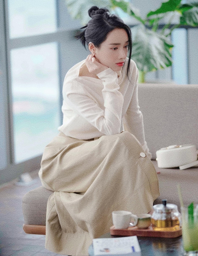 Sau "Tình yêu và tham vọng", Diễm My đóng phim mới cùng Nhã Phương, Lan Ngọc, nội dung phim gây bất ngờ lớn - Ảnh 4. Sau "Tình yêu và tham vọng", Diễm My đóng phim mới cùng Nhã Phương, Lan Ngọc, nội dung phim gây bất ngờ lớn - Ảnh 4.