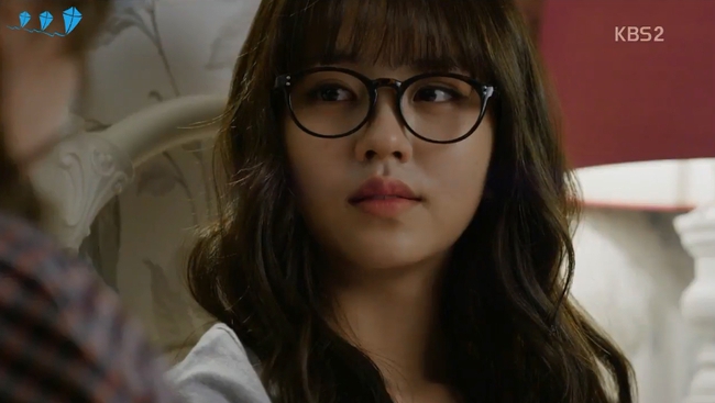 Kim So Hyun và bộ phim lấy đề tài bạo lực học đường đến mức phải chọn cái chết và màn vực dậy sau biến cố - Ảnh 9. Kim So Hyun và bộ phim lấy đề tài bạo lực học đường đến mức phải chọn cái chết và màn vực dậy sau biến cố - Ảnh 9.