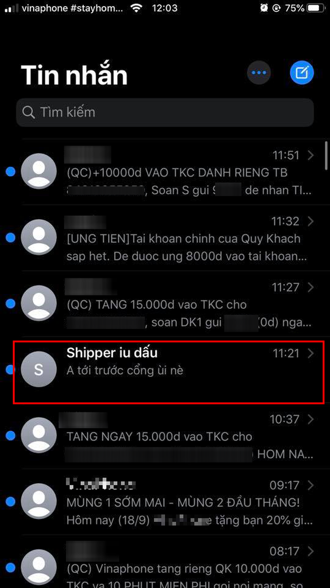 Láu cá đặt tên người nhận là "Vợ yêu của anh", cô gái cũng sửng sốt trước màn tung hứng đầy ngọt ngào của anh shipper - Ảnh 4. Láu cá đặt tên người nhận là "Vợ yêu của anh", cô gái cũng sửng sốt trước màn tung hứng đầy ngọt ngào của anh shipper - Ảnh 4.