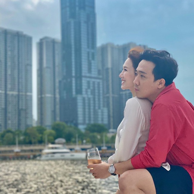 Phản ứng của Trấn Thành khi bị chê "chảnh", phớt lờ người hâm mộ - Ảnh 2. Phản ứng của Trấn Thành khi bị chê "chảnh", phớt lờ người hâm mộ - Ảnh 2.