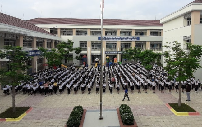 Bình Dương: Thực hư việc cậu bé lớp 3 bị kẻ xấu bắt cóc khi đang mua bánh mì trước cổng trường - Ảnh 1. Bình Dương: Thực hư việc cậu bé lớp 3 bị kẻ xấu bắt cóc khi đang mua bánh mì trước cổng trường - Ảnh 1.
