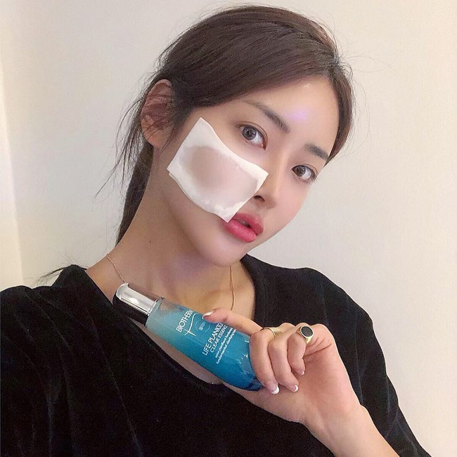 Đắp mặt kiểu lạ như gái Hàn và chống nắng như gái Nhật: Bí quyết sở hữu làn da trắng sáng bật tông cho các nàng - Ảnh 2. Đắp mặt kiểu lạ như gái Hàn và chống nắng như gái Nhật: Bí quyết sở hữu làn da trắng sáng bật tông cho các nàng - Ảnh 2.